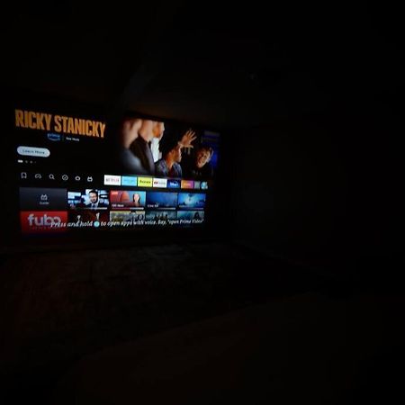 Brand New Cozy Modern Bungalow W/Hot Tub+Movieroom 7 Min From Uptown Charlotte Buitenkant foto