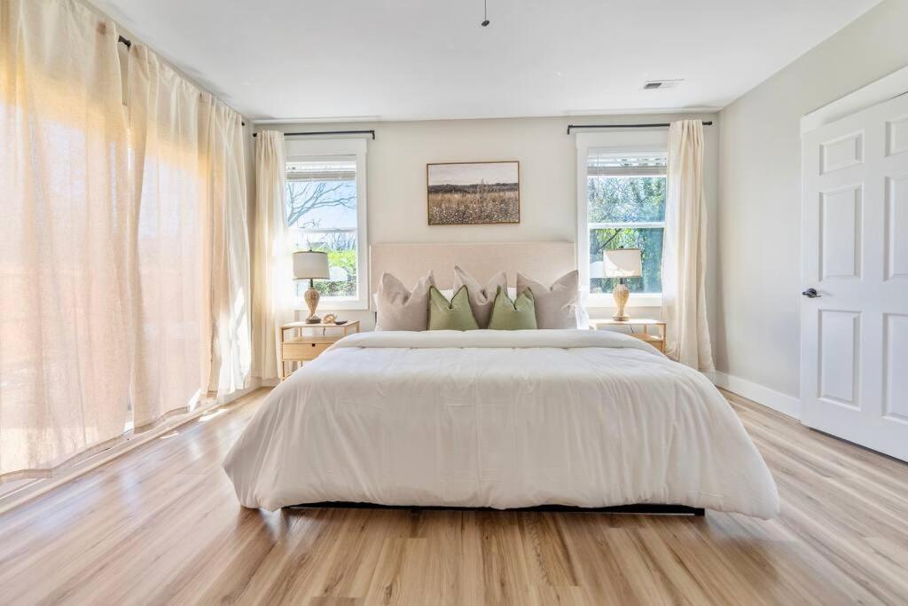 Brand New Cozy Modern Bungalow W/Hot Tub+Movieroom 7 Min From Uptown Charlotte Buitenkant foto
