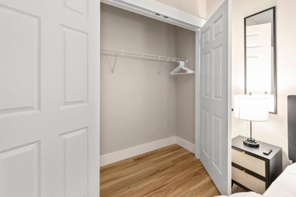 Brand New Cozy Modern Bungalow W/Hot Tub+Movieroom 7 Min From Uptown Charlotte Buitenkant foto